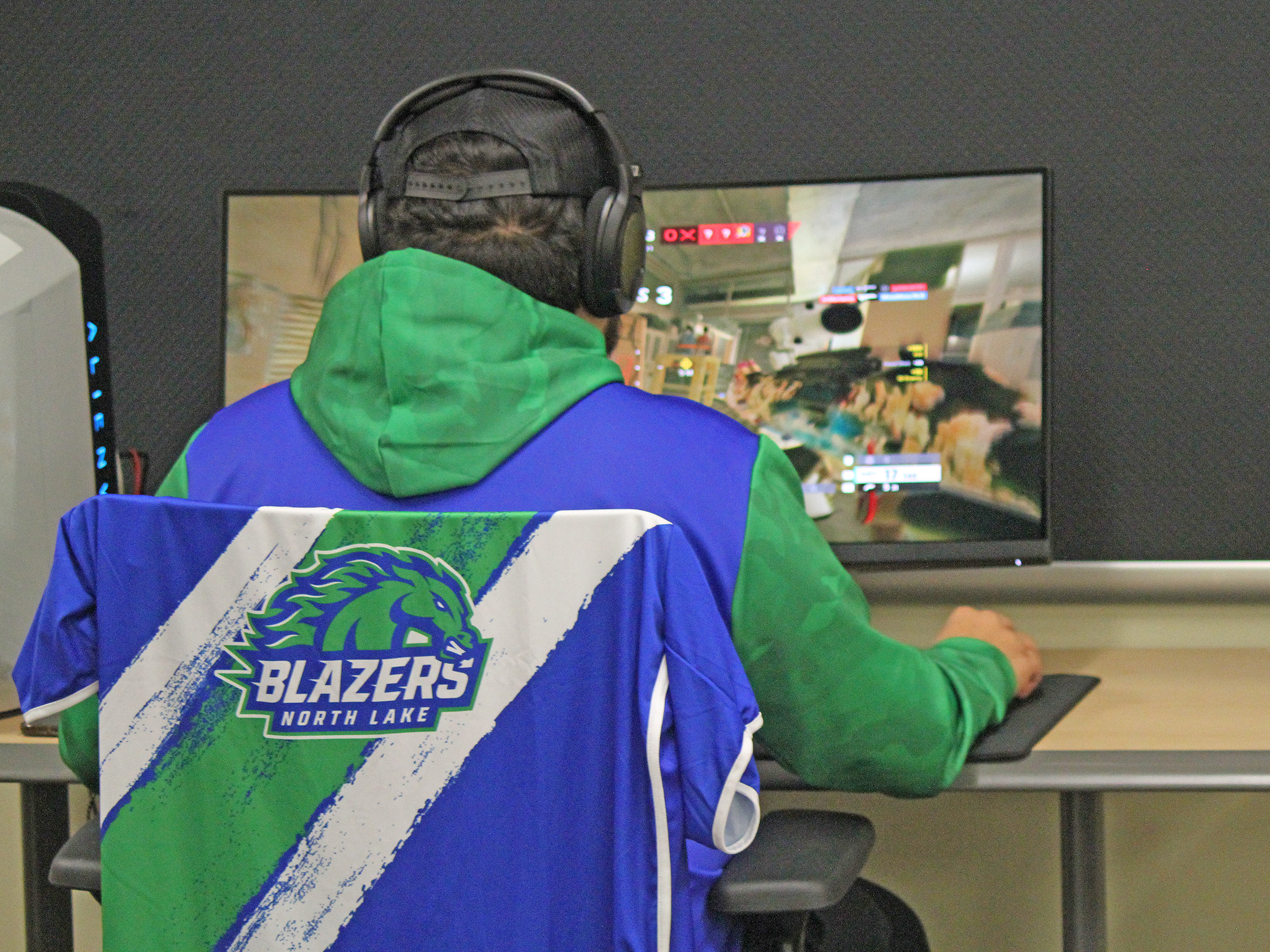 Dallas College esports is open to any student taking at least 12 credit hours per semester, and maintains a 2.0 grade point average. 